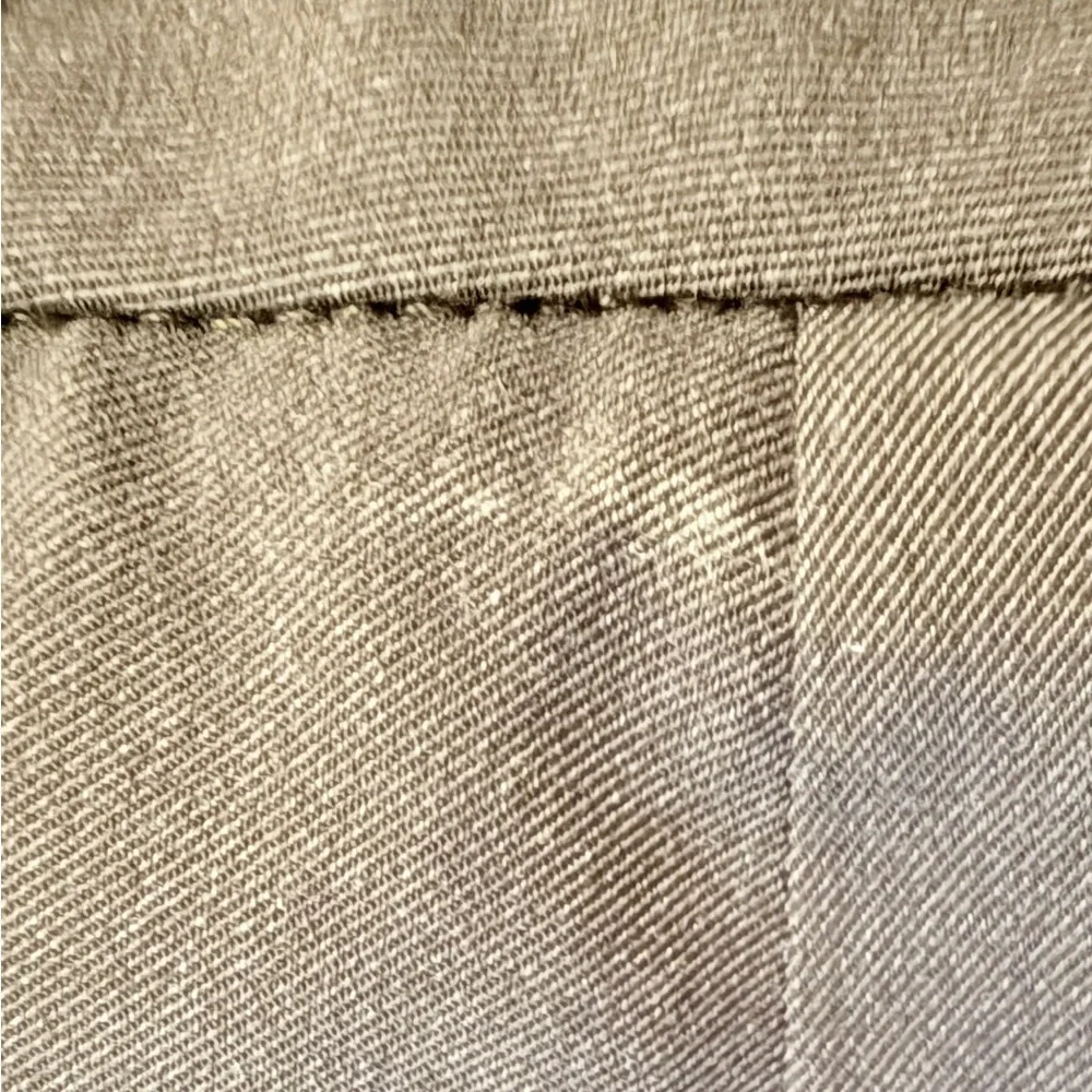 Van Heusen Men's Gray Chinos Size 38x32 GUC AM